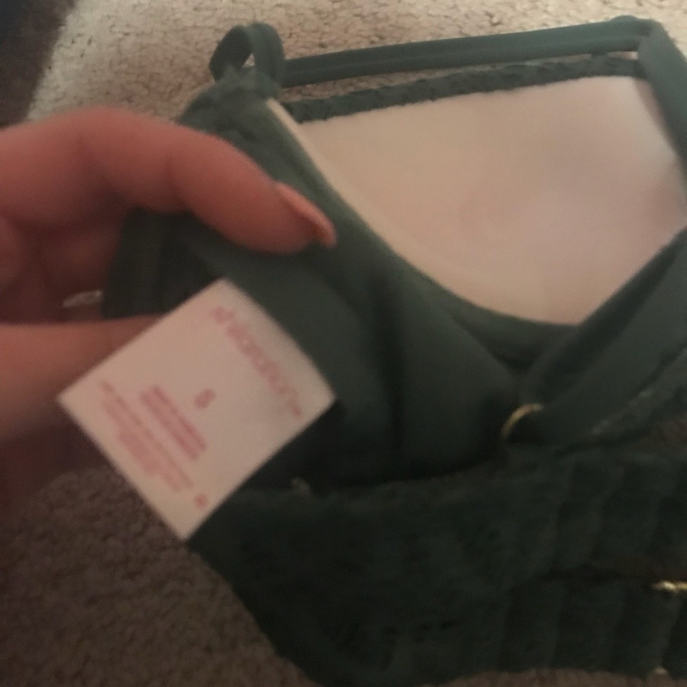 ✨Green bikini top✨ - Picture 3 of 3